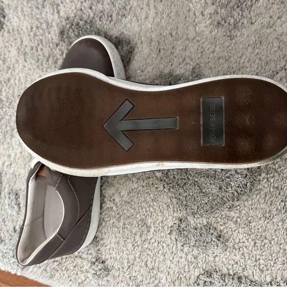Josef Seibel Claire Dark Brown/Taupe Sneakers - Picture 3 of 6